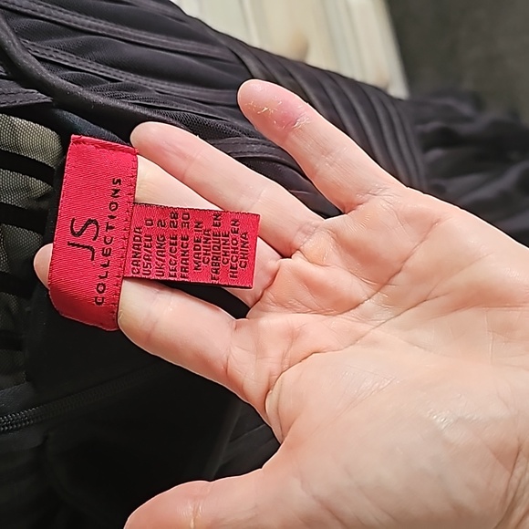 Dress - Picture 4 of 4